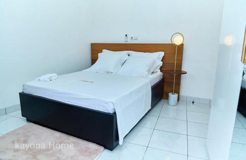 Yaounde Apartment | Kayona Home Studio T2 Balcon-Netflix-Wifi-Parking SERVICESConciergerie