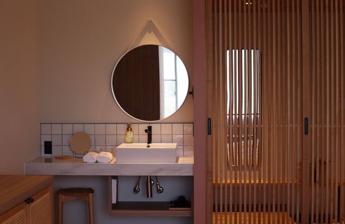 Gotsu Hotel | KAZENOKUNI IWAMI RESORT & STAYS