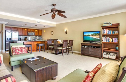 Honokowai Condo | KBM Resorts | 3 FREE CARS | Honua Kai Hokulani | Oceanview | Multi Unit Listing | Spacious lanais and resort amenities for large groups! HKH-229/36/38