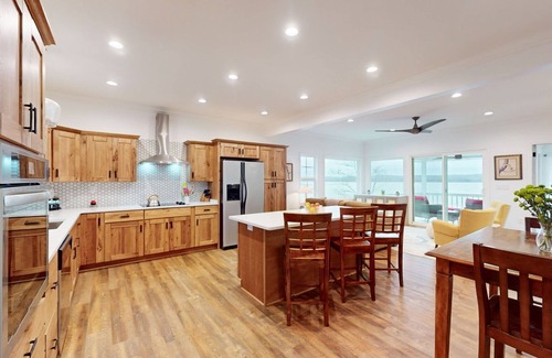 Cadiz House | KC's Sunset Chalet Waterfront Home near Land Between the Lakes National Park