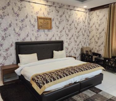 Sat Bari House | KCG Heritage