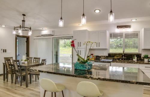 Keaau House | Keaau Getaway with Patio, 3 Mi to Shipman Beach!