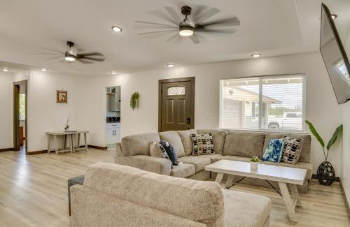 Keaau House | Keaau Getaway with Patio, 3 Mi to Shipman Beach!