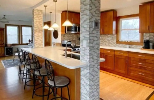 Keansburg House | Keansburg Beach house + Hot Tub