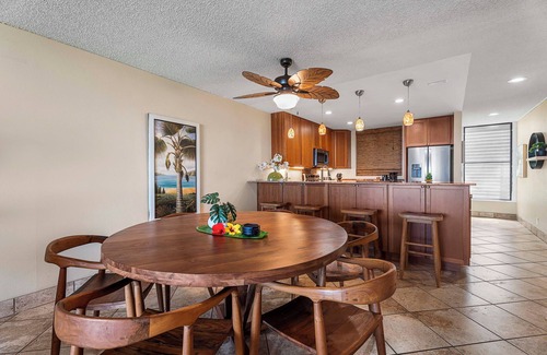 Kahaluu Bay Condo | Keauhou Kona Surf & Racquet 1104: Ocean Views, Resort Amenities & Prime Location