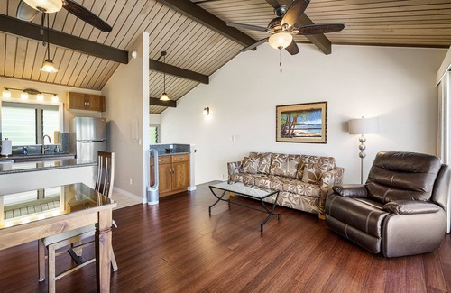 Keauhou Condo | Keauhou Resort 113: Lush Oceanview Condo w/AC, Pool & Stunning Views