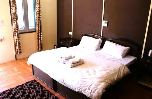 Narainkoti Hotel | Kedar Heights Heli Resort