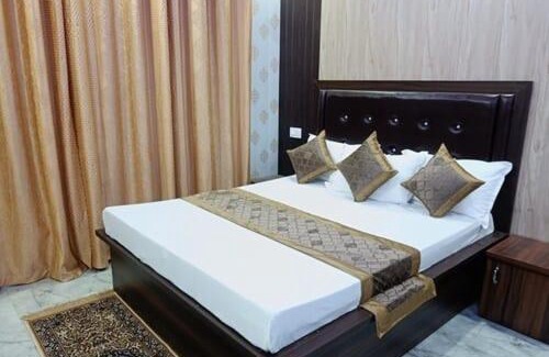 Sitapur Hotel | Kedarnath Cottage