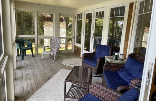 Nobleboro House | Keene`s Cottage/Damariscotta Lake