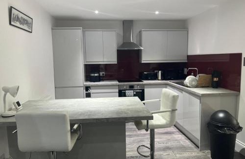 West Byfleet House | Keep Green Abode
