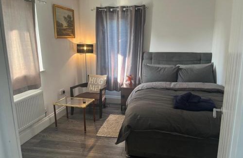 West Byfleet House | Keep Green Abode