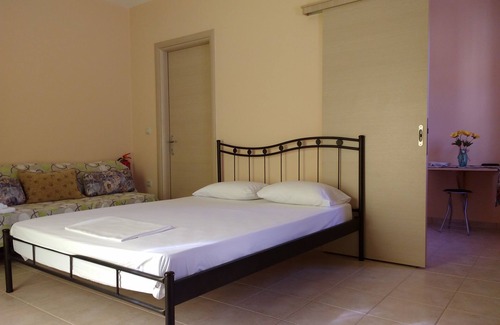 Razata Apartment | Kefalos Apartment (Razata)