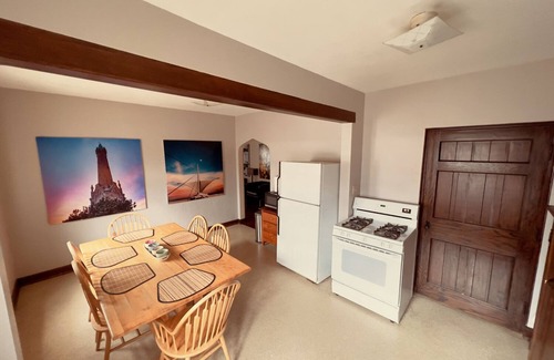 Milwaukee Apartment | Kegel's Inn - 2 Bedroom - Classic Apartment #5
