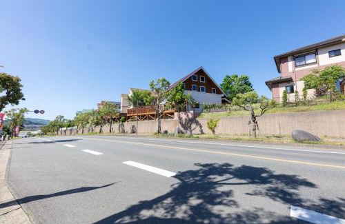 Itoshima Ski Chalet | Keiko's Home Beautiful Resort Villa 20 min to Tenjin free park