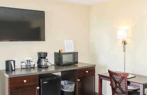 Kelleys Island Hotel | Kelleys Island Venture Resort