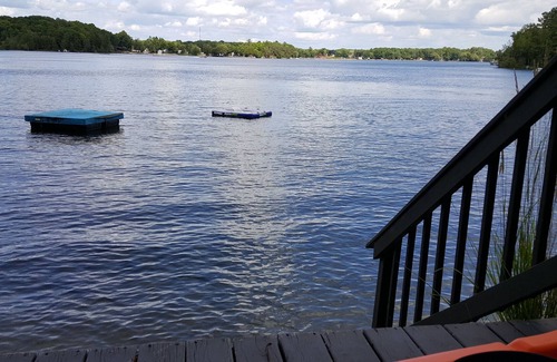 Suring Cottage | Kelly Lake, Lakefront Rental Cottage