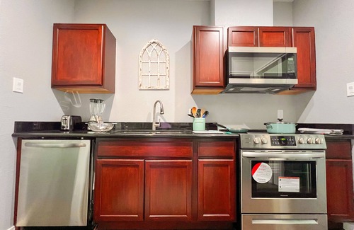Clear Lake Shores Condo | Kemah Quarters Unit D