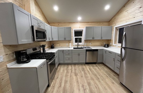 Kalifornsky Cabin | Kenai Adventure Cabins Eagle 2/2