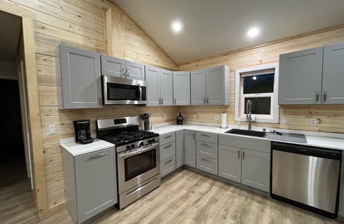 Kalifornsky Cabin | Kenai Adventure Cabins Eagle 2/2