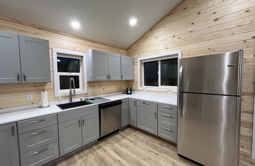 Kalifornsky Cabin | Kenai Adventure Cabins Eagle 2/2