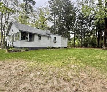 Sebago Villa | KENDALL COTTAGE LIMIT 6 villa