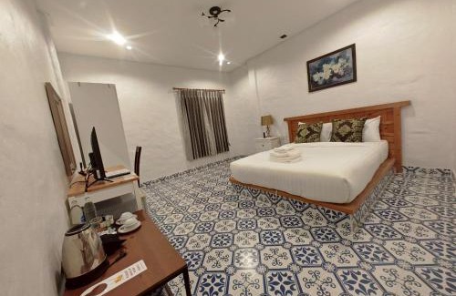 Chumphon Hotel | Kenikar Raintree Residence Hotel