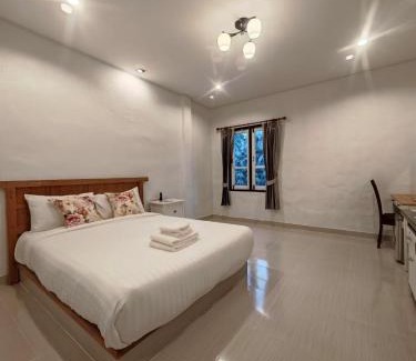 Chumphon Hotel | Kenikar Raintree Residence Hotel