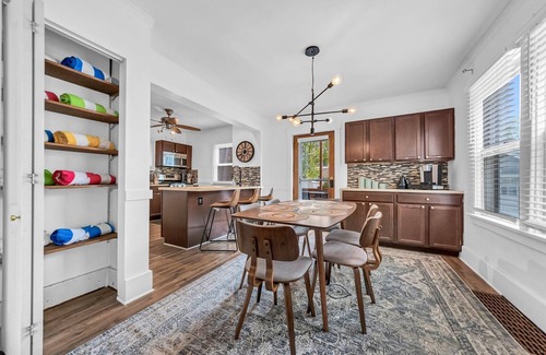 Kenmore House | Kenmore Village Charmn