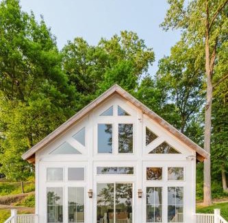 Niles Apartment | Kennan Hollow Farm 100 Acres on River Sleeps 30
