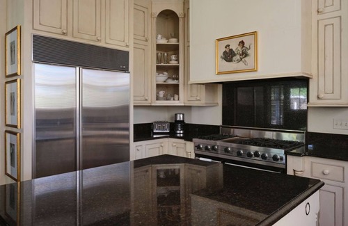 Greater Belhaven House | Kennington's Mansion, Unbelievable new retreat