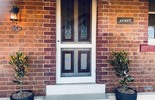 Central Mudgee Cottage | Kenso Cottage 30 –Small walk shops, cafes, Markets