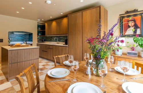 Longtown Cottage | Kentchurch Park, Kentchurch - sleeps 26 guests in 13 bedrooms