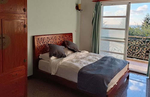 White Sand Beach Bed & Breakfast | Kenting Blue Tree Hotel