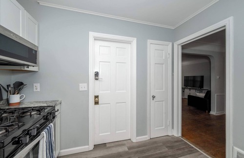 Roselawn Finance Condo | Kenwood Keys 1 Cozy Stay for 6