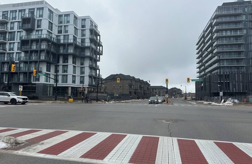 Brampton Apartment | Keppel Circle Residence