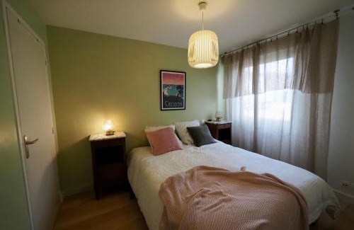 Etel Apartment | KER HERA.Bain de lumière à ETEL