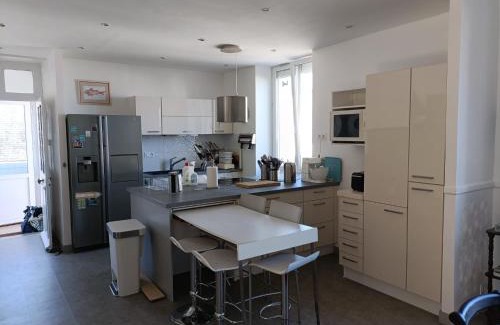 Carantec House | Ker Mic Maison familiale rénovée 10 personnes 5 mn Plage et Centre Ville à pied