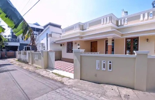Irinjalakuda House | Kerala Treasure Room