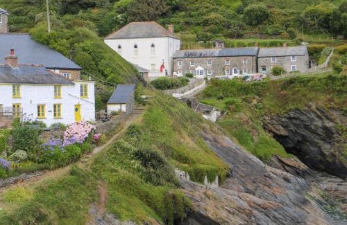 Portloe House | Kerbenetty Harbour Cottage