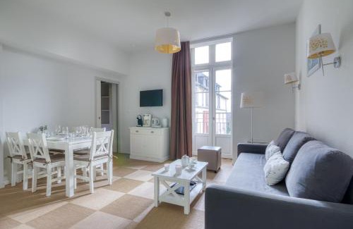 Baden Apartment | Kergonano - Parking privé et piscine