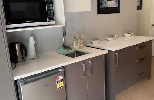 Kerikeri House | Kerikeri, Luxury home 2 mins from boat ramp, Private lounge and TV