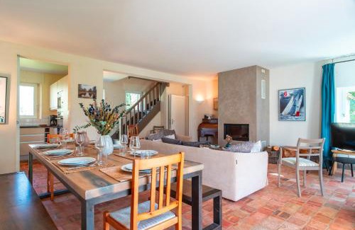 Locmariaquer House | Kerlavarec - Belle maison avec grand jardin