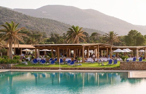 Malia Resort | Kernos Beach Hotel & Bungalows