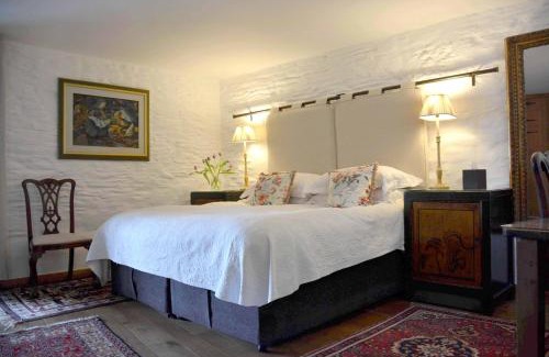 Totnes Bed & Breakfast | Kerswell Farmhouse