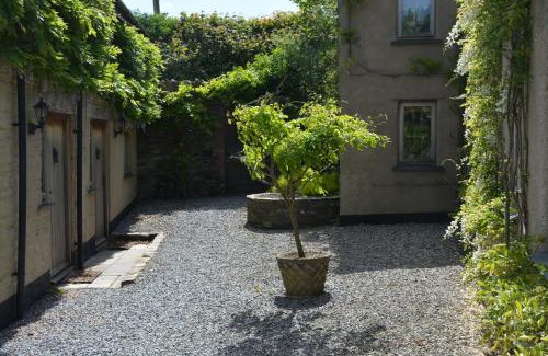 Totnes Bed & Breakfast | Kerswell Farmhouse