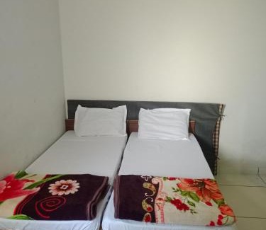 Dwarka House | Keshav homstey femeli room