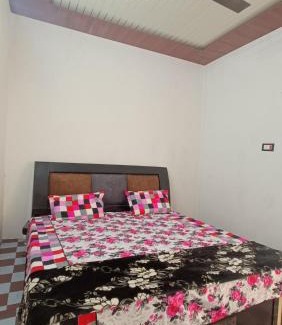 Mathura House | Keshav Narayan Home Stay