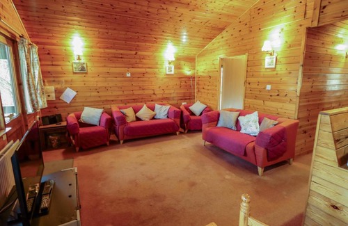 Alford House | Kestrel
