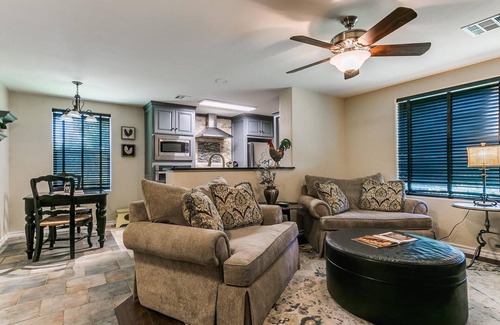 Edmond Apartment | Ketch Your Breath at This Corporate Oasis