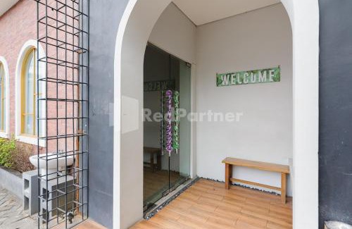 Bandar Lampung Hotel | Ketje Luxury Capsule Mitra RedDoorz